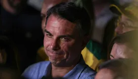 Suposto voo que transportaria Flávio Bolsonaro para os EUA foi cancelado