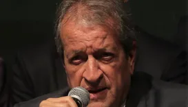 Valdemar Costa Neto aponta perseguição para saída de Flávio Bolsonaro