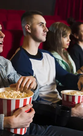 Cinema de Salvador estreia debate sobre IA e recebe show de brega