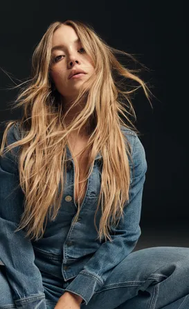 Propaganda polêmica com Sydney Sweeney revolta atletas olímpicas