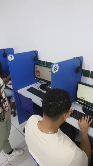 Mais de 600 vagas para estágio e jovem aprendiz estão abertas na Bahia