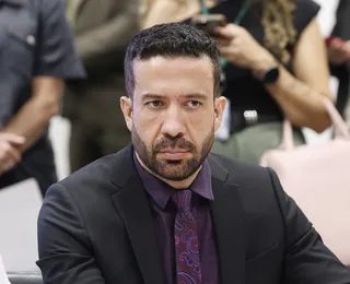 André Janones prevê alta de UTI nesta terça-feira e faz promessa