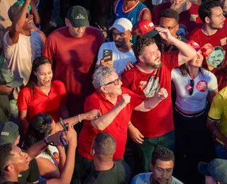 Aniversário de Camaçari: Bell Marques puxa multidão em festa com Luiz Caetano