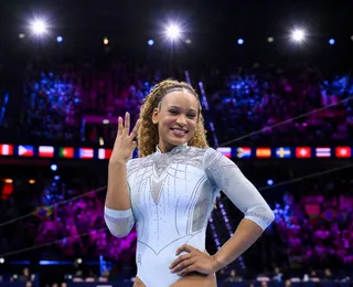 Após pausa, Rebeca Andrade conquista tricampeonato mundial; veja notas