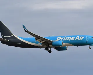 Avião da Amazon sai da pista e paralisa operações em aeroporto