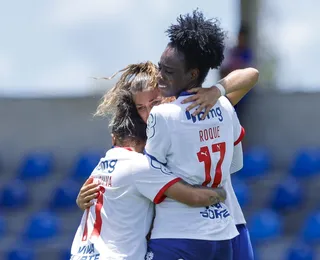 Bahia dá show, goleia Jacuipense e avança no Baianão Feminino