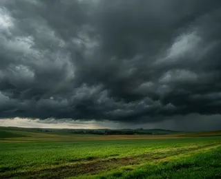 Bahia recebe alerta de tempestade com ventos fortes e chuva de granizo