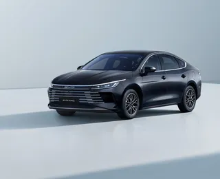 BYD King supera Corolla e assume liderança nos sedãs médios