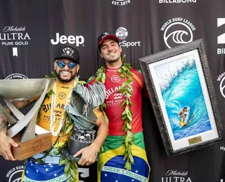 Campeão mundial de surfe participa de teste em clube da Série A