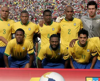 Campeão pela Seleção Brasileira ganha jogo de despedida na Europa