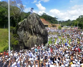 Candomblé promove ato na Pedra de Xangô