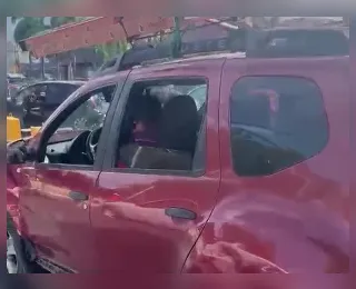 Carro desgovernado faz ultrapassagens perigosas e bate em veículos na Estrada do Coco