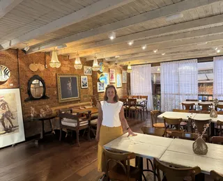 Chef baiana premiada internacionalmente celebra 14 anos de restaurante