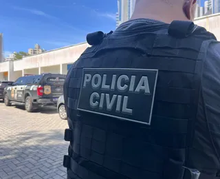 Compadre mata outro após supostamente se irritar com toque nas nádegas