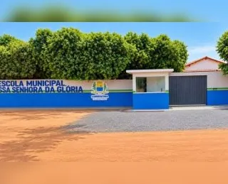 Correntina entrega escola reformada com investimento de R$ 532 mil