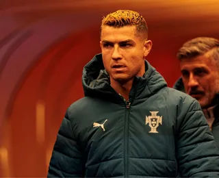 Cristiano se irrita por ficar no banco e faz reunião com Jorge Jesus