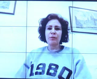 Destino de Carla Zambelli na Itália pode ser selado nesta terça-feira