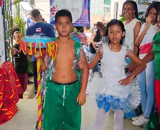 Estudantes de Simões Filho promovem desfile com roupas sustentáveis
