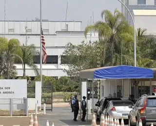 EUA e Austrália suspendem serviços da Embaixada no Brasil por questões de segurança