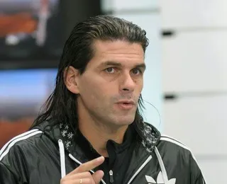 Ex-Flamengo vendia licenças falsas de treinador a ex-jogadores