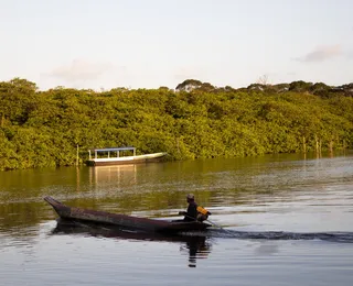 Exposição gratuita reúne olhares de jovens autistas sobre a Bahia