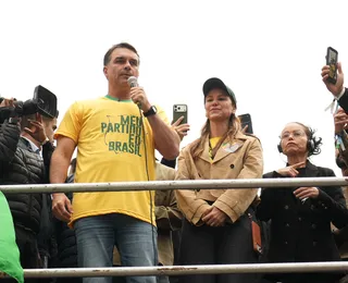 Flávio Bolsonaro fará primeiro ato de campanha na Bahia em Conquista