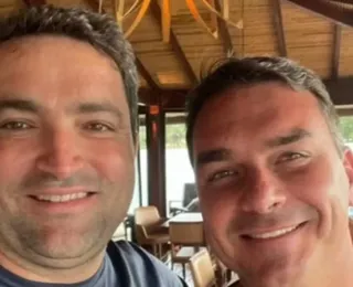 Flávio dividia conta com suspeito de lavar dinheiro do INSS, apontam e-mails