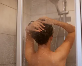 Geração Z está pulando o banho antes dos encontros? Entenda