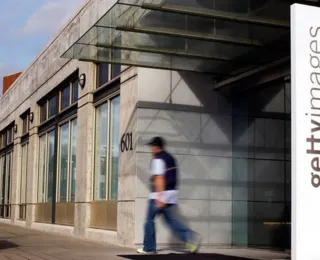 Gigante do banco de dados anuncia quebra após prejuízo bilionário