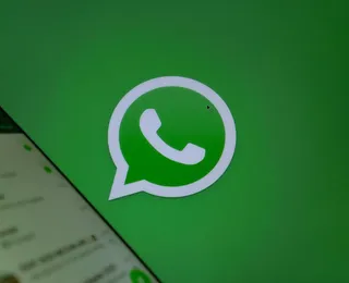 Idosa perde quase R$ 500 mil após golpe por WhatsApp