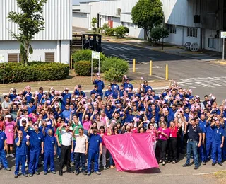Indústria de 83 anos paralisa fábrica e demite funcionários