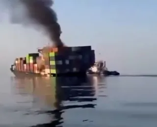 iPhones são encontrados no mar após naufrágio de navio em Ormuz