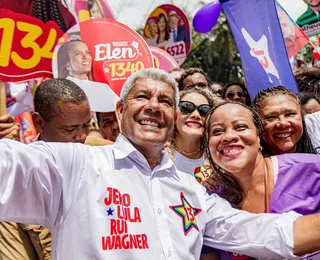 Jerônimo dá largada aos 30 dias para as eleições com caminhada marcada pela força das mulheres em Salvador