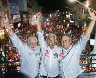 Jerônimo Rodrigues encerra campanha pedindo voto para continuar mudando a Bahia