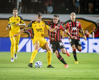 Leão demite técnico após derrota e se aproxima de quarto treinador