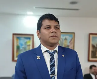 Mãe denuncia deputado por ofensas a estudantes em escola particular