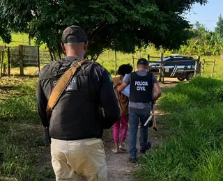 Mulher é resgatada de cárcere após entregar bilhete com pedido de socorro para professora do filho