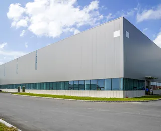 Multinacional fecha fábrica e mais de 400 pessoas perdem o emprego