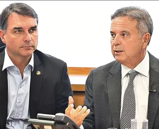 “Não temos notícias do paradeiro”, diz aliado sobre Flávio Bolsonaro