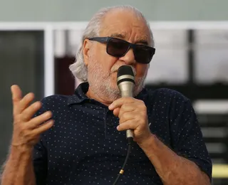 Novo livro de Emiliano José revisita pensamento de Karl Marx