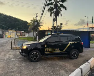 Operação da PF mira fraudes em licitações e contratos públicos na Bahia