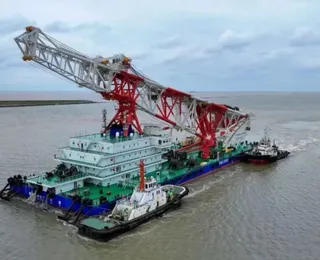 Ponte Salvador-Itaparica: navio chinês inicia viagem para obra na Bahia