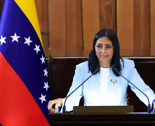 Presidente da Venezuela diz que país manterá controle de seu petróleo