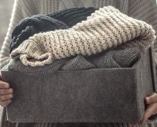 Primavera chegou: veja os principais cuidados para guardar roupas de inverno