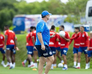 Promessa do Bahia amarga mais de um mês sem jogar com Ceni