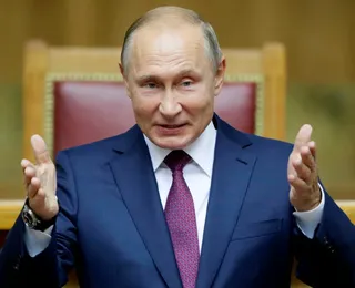 Putin acusa Europa de se armar para guerra contra a Rússia