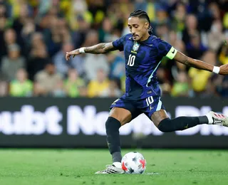 Raphinha é cortado da Seleção Brasileira após lesão na coxa direita