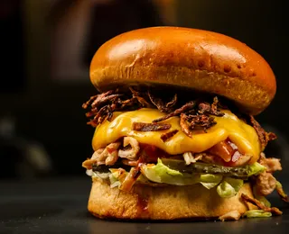 Rede americana de hamburguerias anuncia 40 restaurantes no Brasil; veja quando estreia