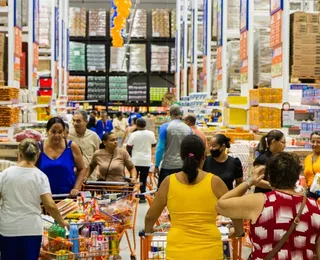 Rede de supermercados vai distribuir vales-compras e prêmio de R$ 700 mil na Bahia
