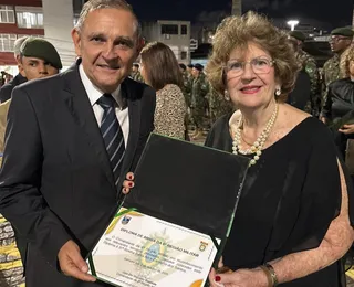 Rosina Bahia recebe homenagem do Exército Brasileiro